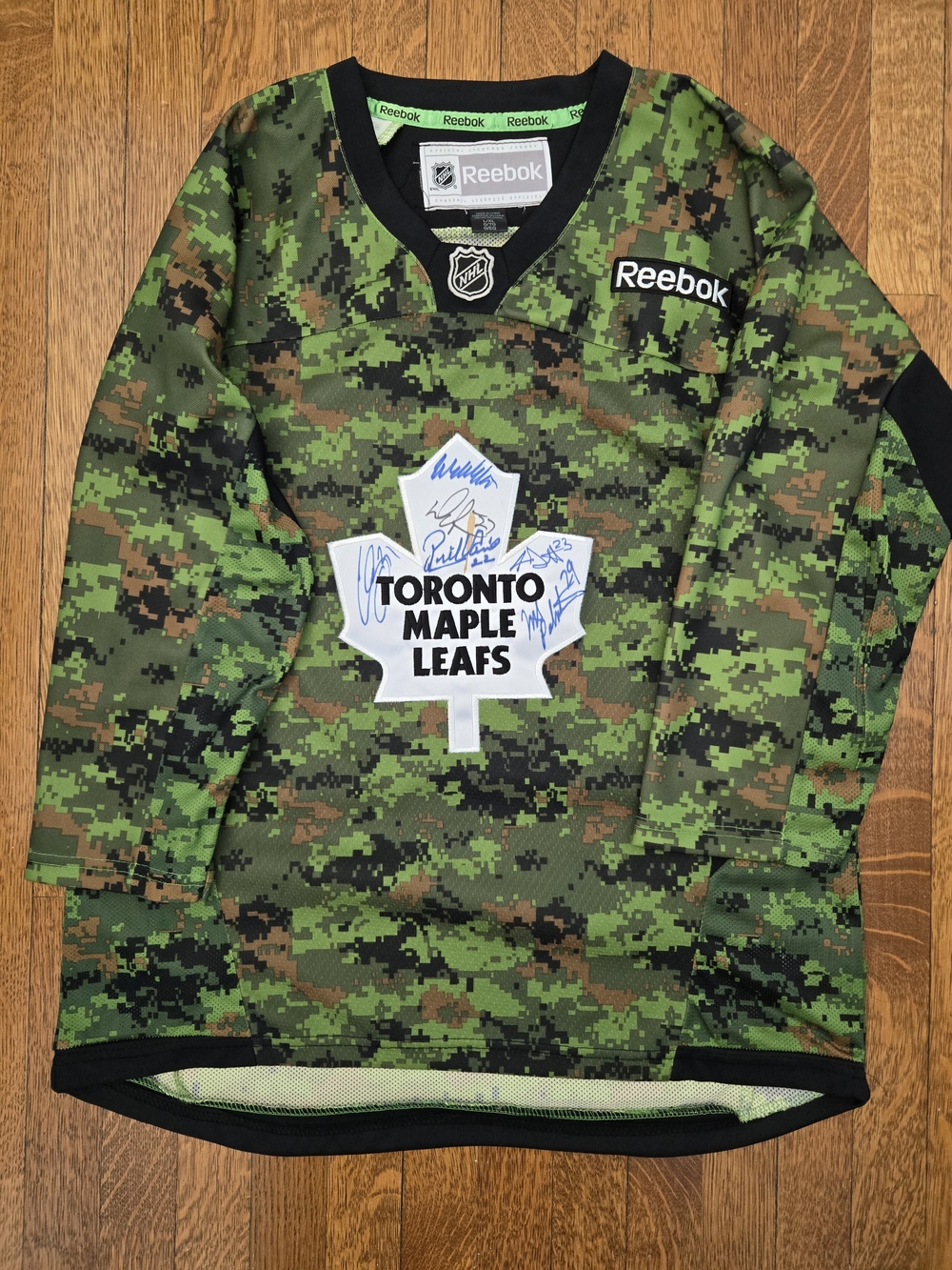 Reebok Toronto Maple Leafs Kids Camo Hockey Jersey - Green